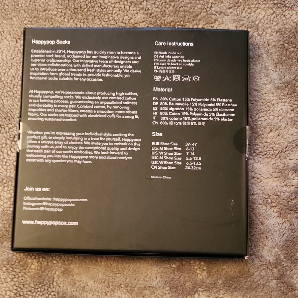 New Novelty Horror Movie Socks - Picture 4 of 4